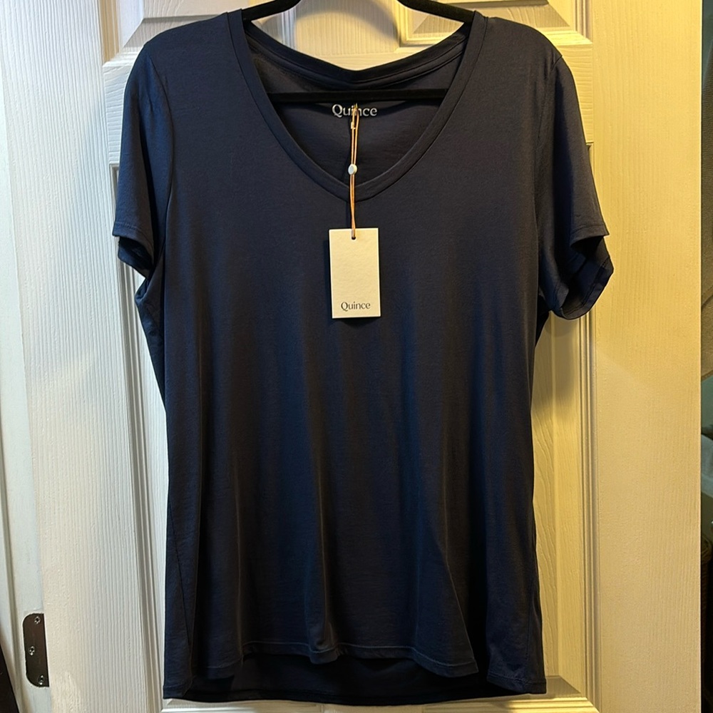 NWT QUINCE Navy Tshirt